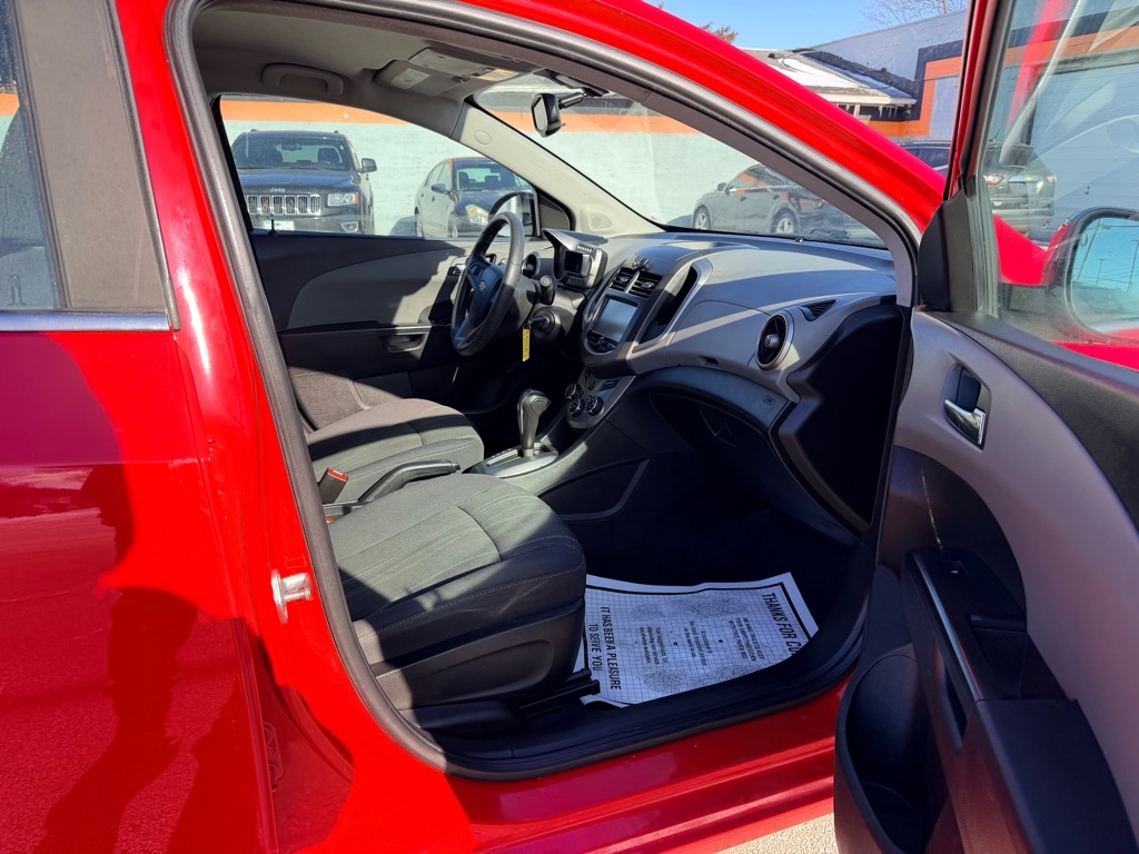 Chevrolet Sonic LT Auto Sedan 2015