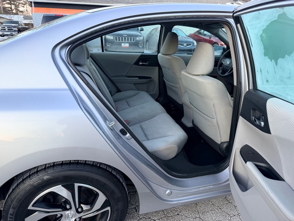 Honda Accord LX Sedan CVT 2016