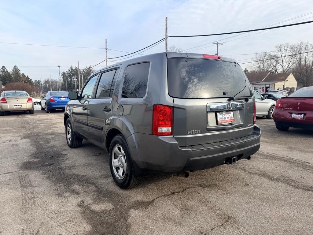 Honda Pilot LX 4WD 5-Spd AT 2011