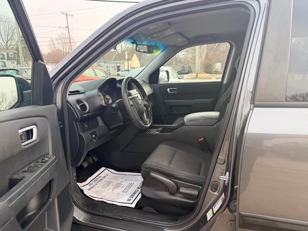 Honda Pilot LX 4WD 5-Spd AT 2011