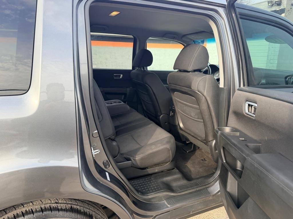 Honda Pilot LX 4WD 5-Spd AT 2011