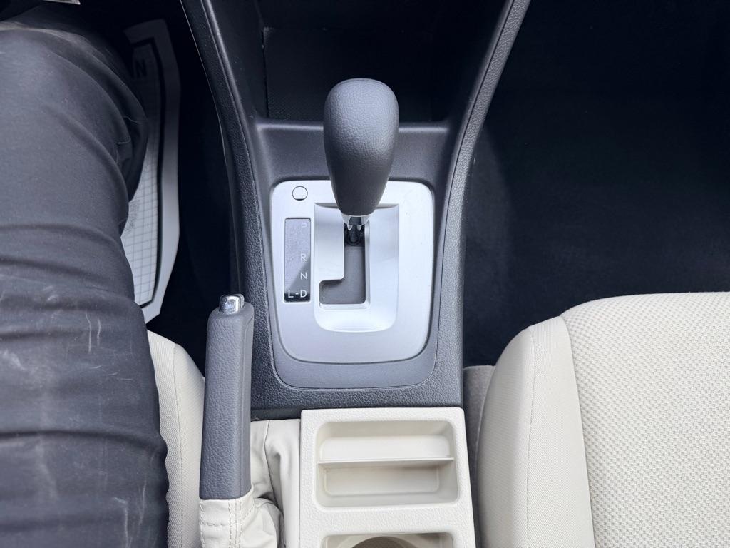 Subaru Impreza Base 5-Door 2013