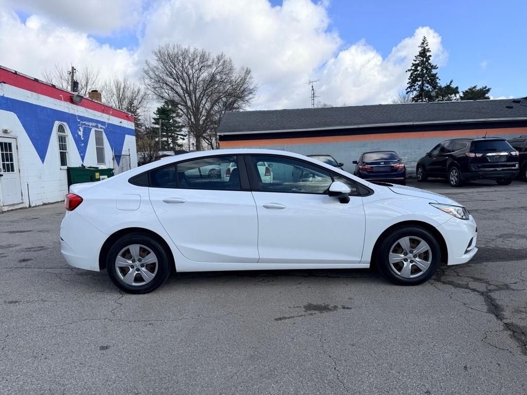 Chevrolet Cruze LS Auto 2018