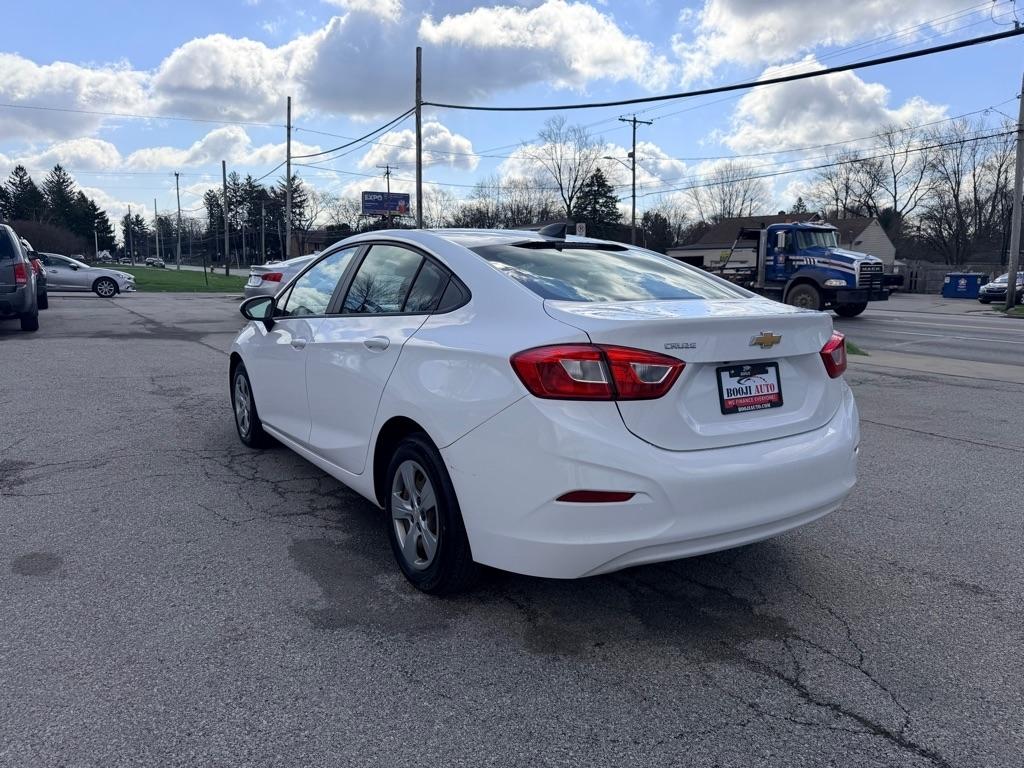 Chevrolet Cruze LS Auto 2018