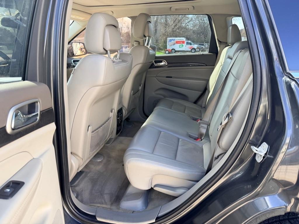 Jeep Grand Cherokee Laredo 4WD 2011