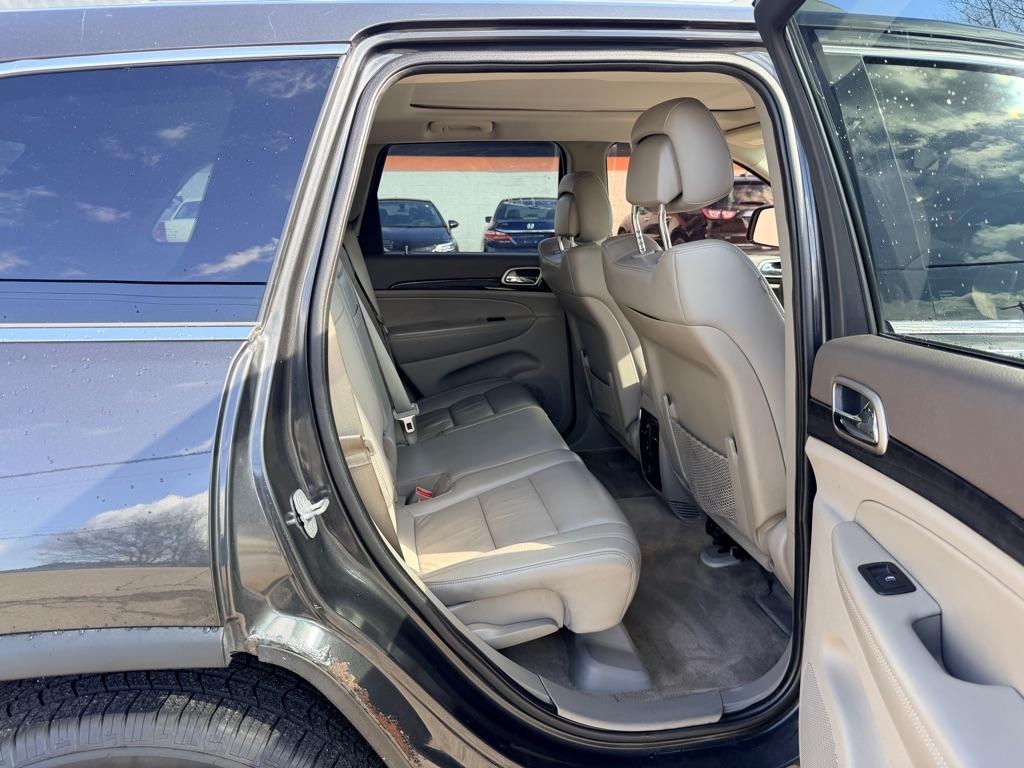 Jeep Grand Cherokee Laredo 4WD 2011