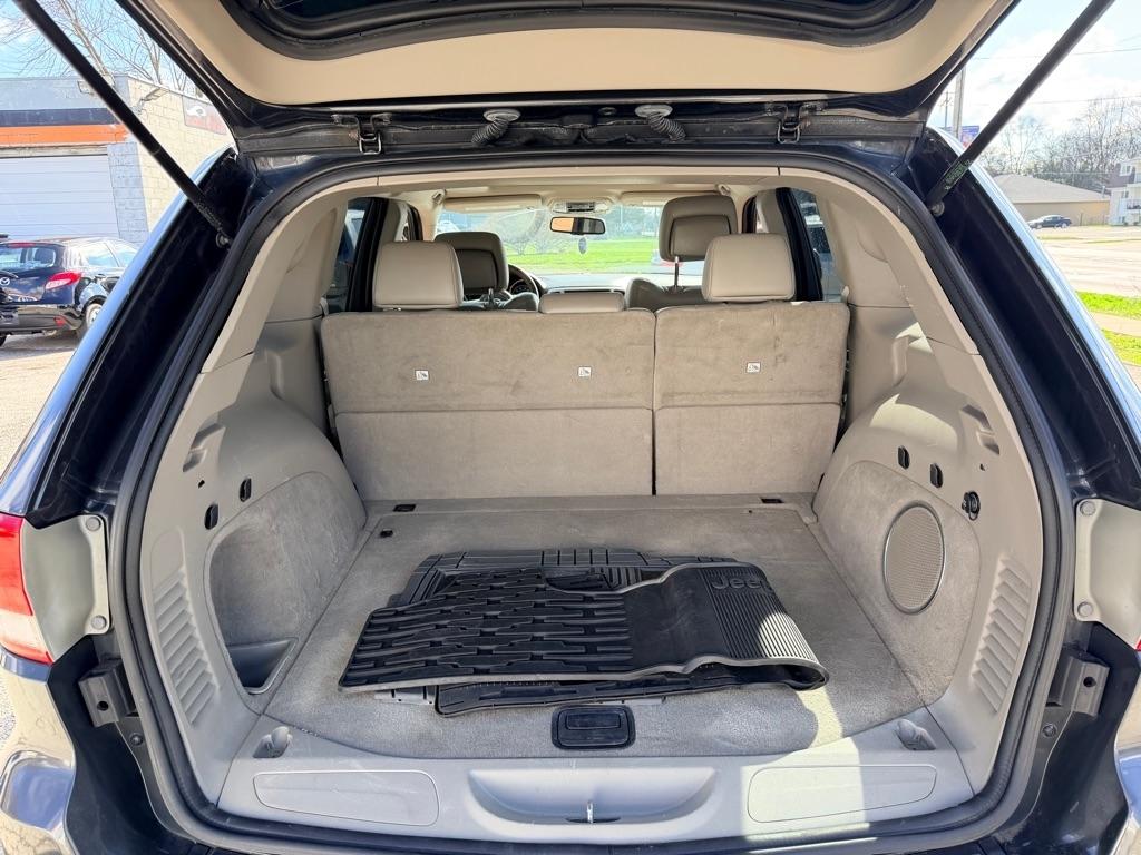 Jeep Grand Cherokee Laredo 4WD 2011