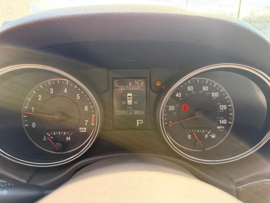 Jeep Grand Cherokee Laredo 4WD 2011