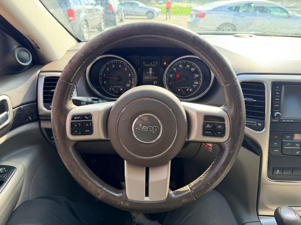 Jeep Grand Cherokee Laredo 4WD 2011