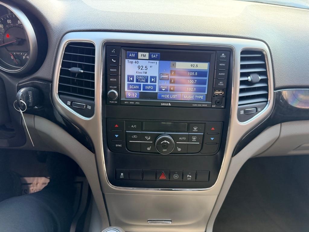 Jeep Grand Cherokee Laredo 4WD 2011