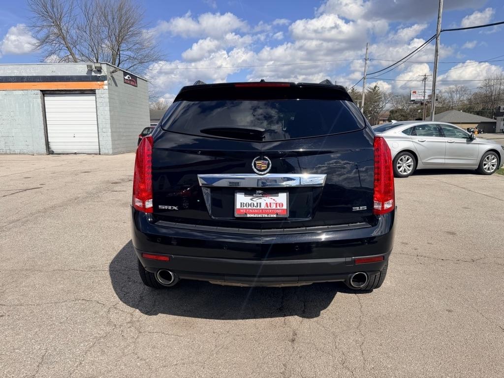 Cadillac SRX Luxury 2012