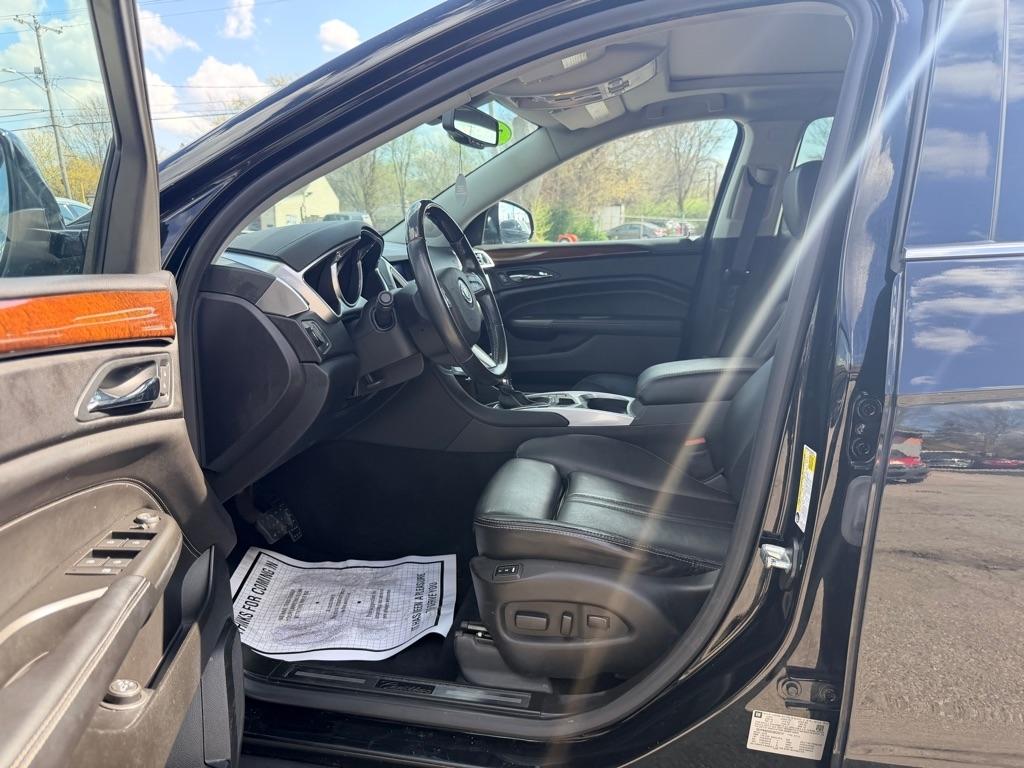 Cadillac SRX Luxury 2012