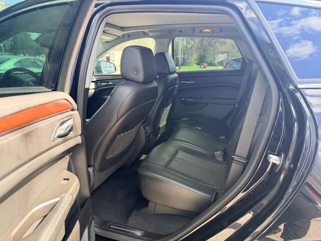 Cadillac SRX Luxury 2012