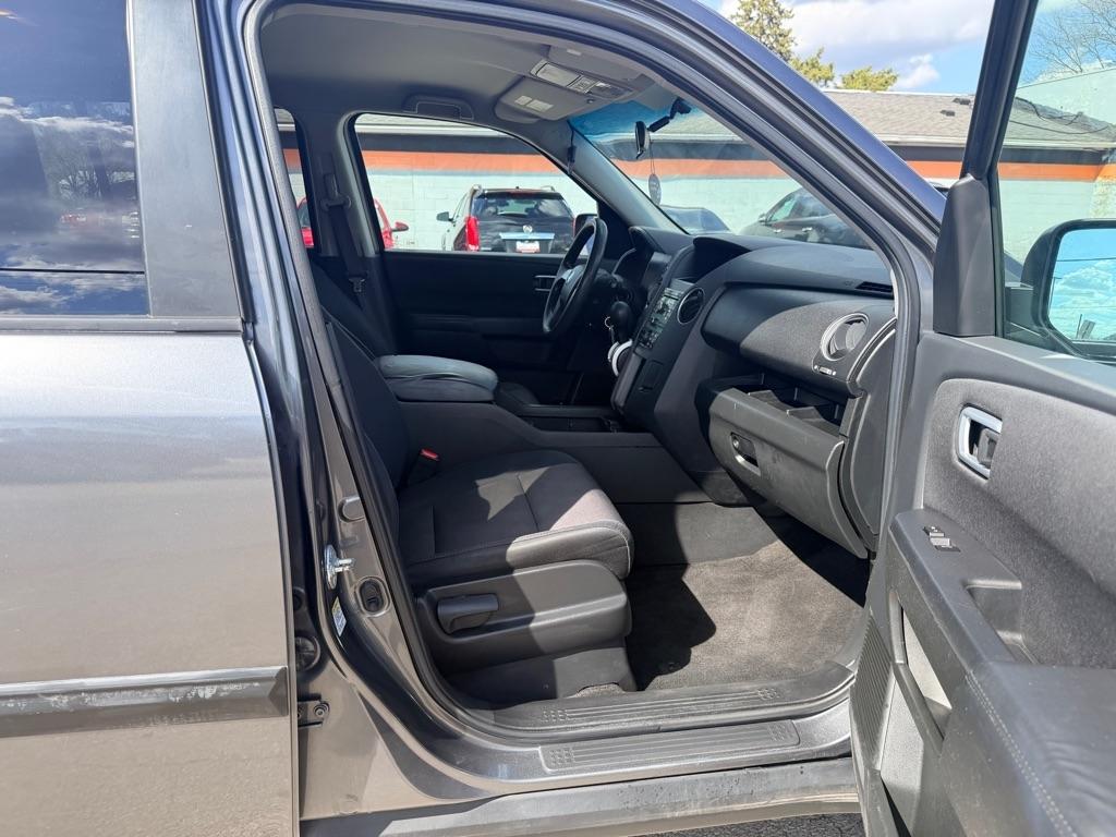 Honda Pilot LX 4WD 5-Spd AT 2011