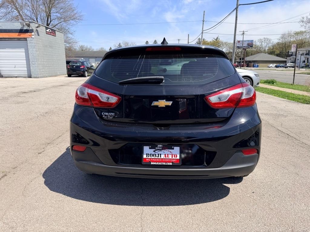 Chevrolet Cruze LS Hatchback 2019