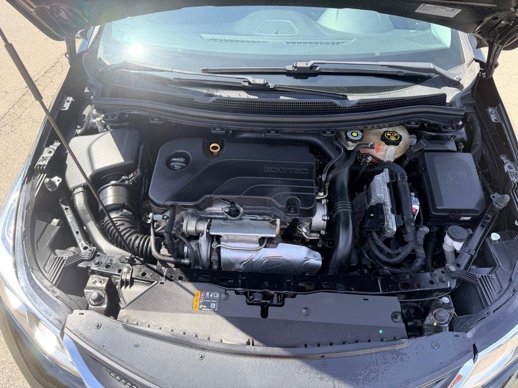 Chevrolet Cruze LS Hatchback 2019