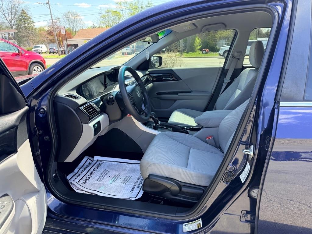 Honda Accord LX Sedan CVT 2017