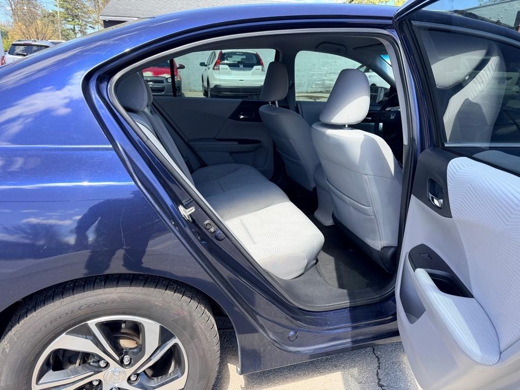 Honda Accord LX Sedan CVT 2017