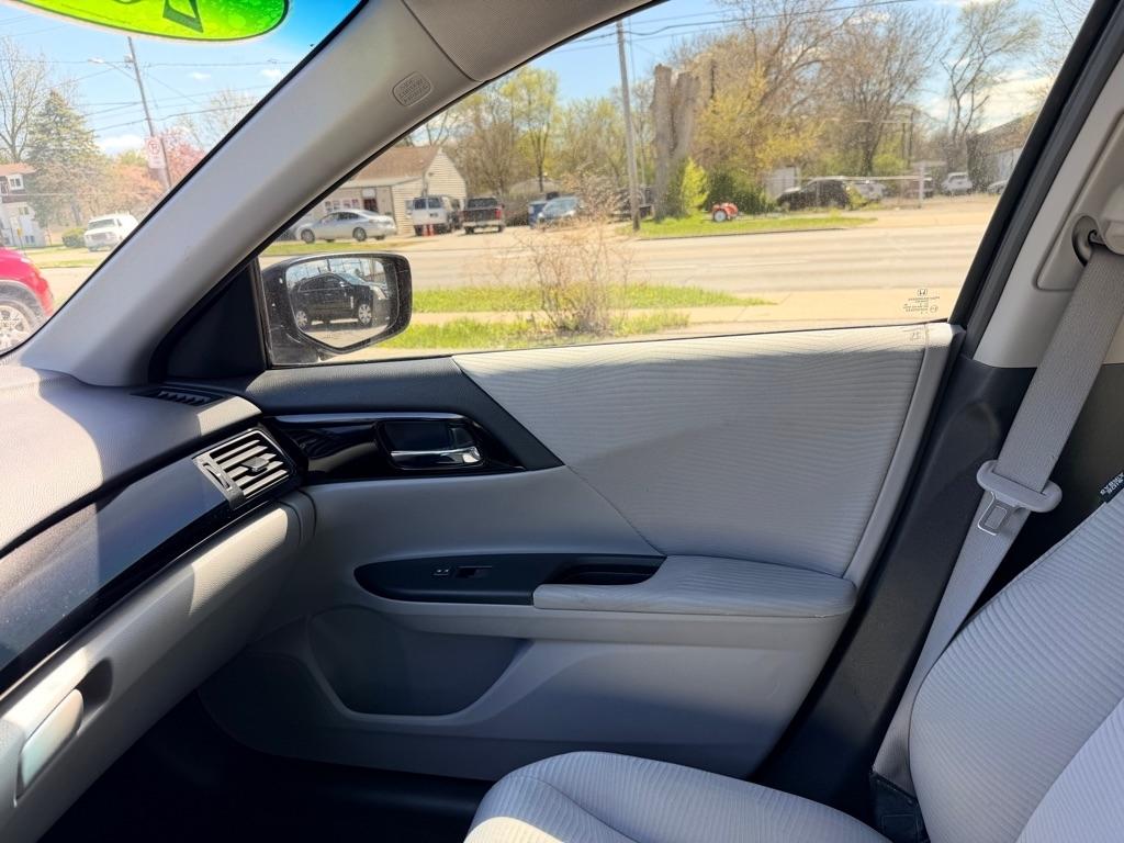 Honda Accord LX Sedan CVT 2017