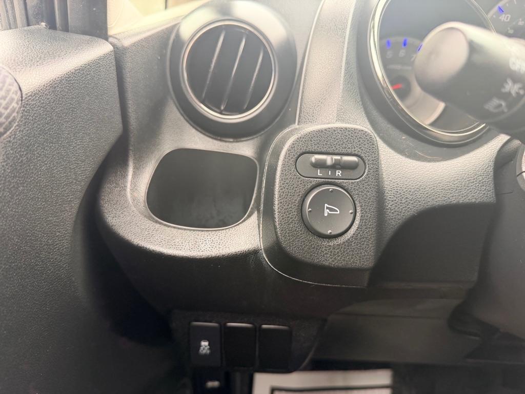 Honda Fit Sport 5-Speed AT 2013