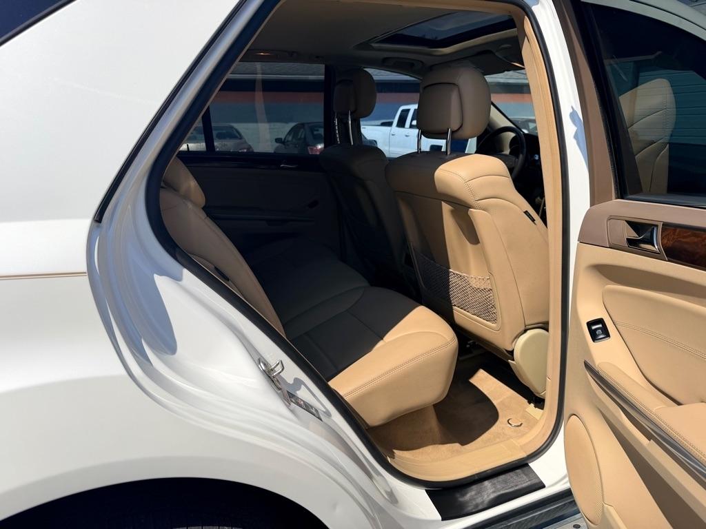 Mercedes-Benz M-Class ML350 4MATIC 2011