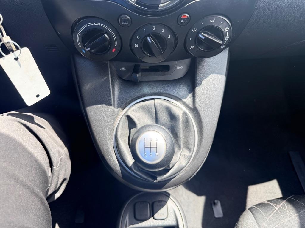 Mazda MAZDA2 Sport 2012