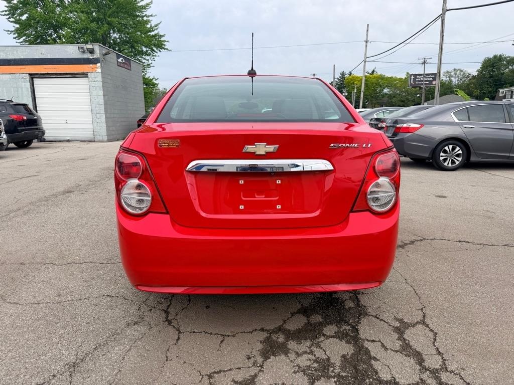 Chevrolet Sonic LT Auto Sedan 2015