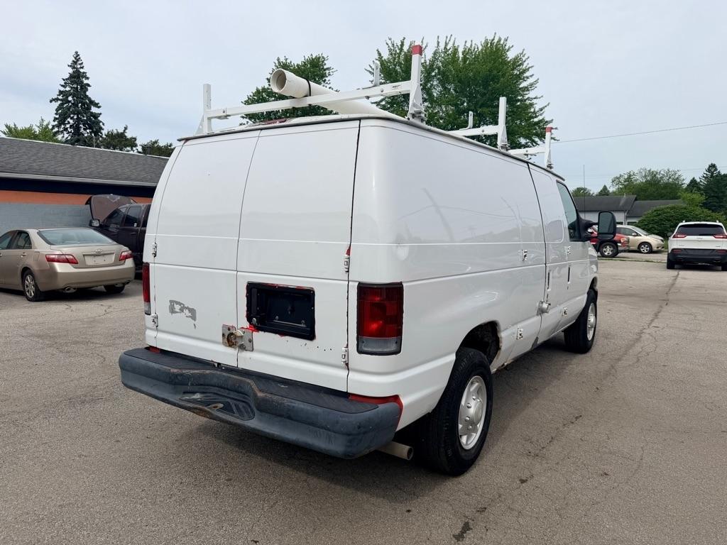 Ford Econoline E-250 2008