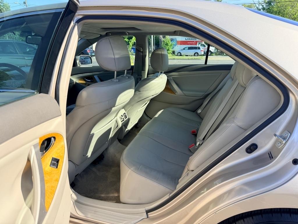 Toyota Camry LE V6 2007