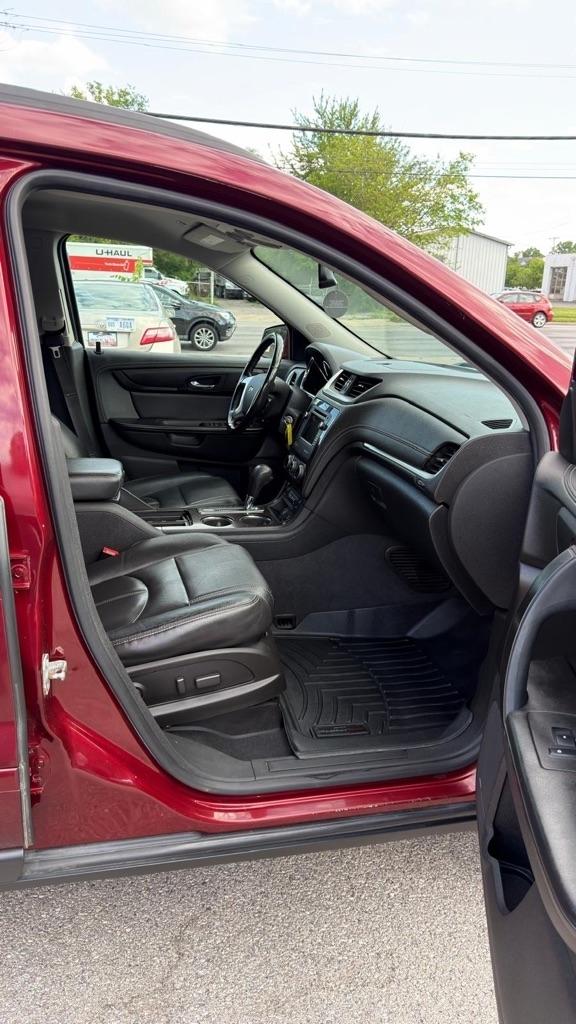 Chevrolet Traverse 2LT FWD 2017