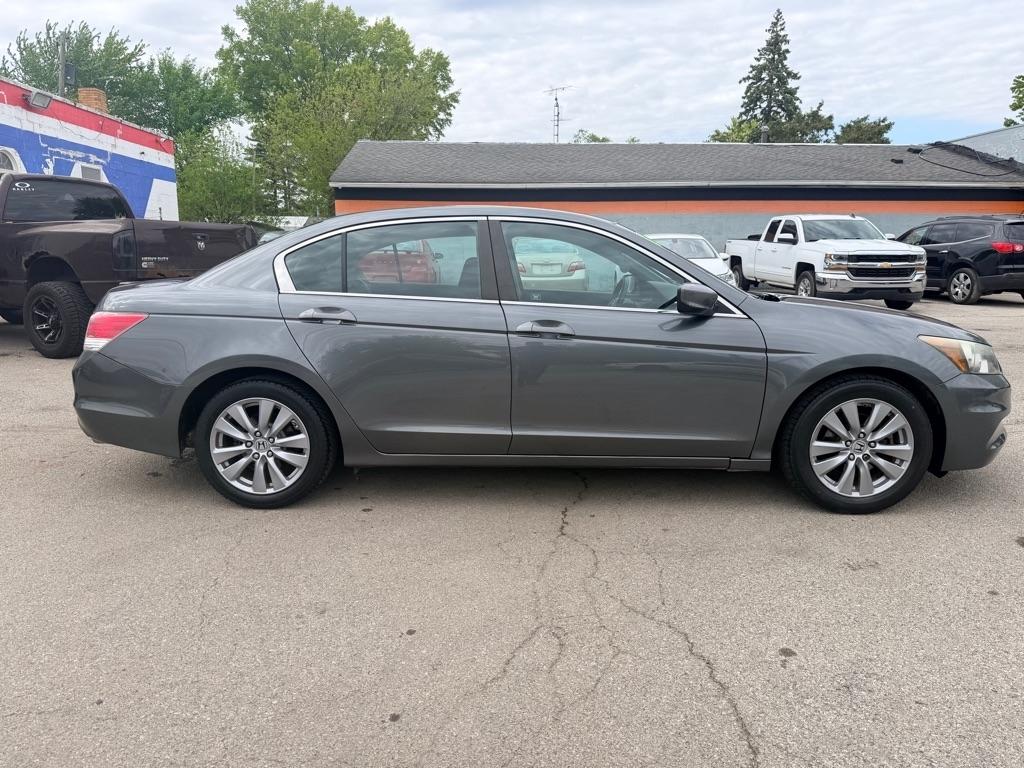 Honda Accord EX Sedan AT 2011