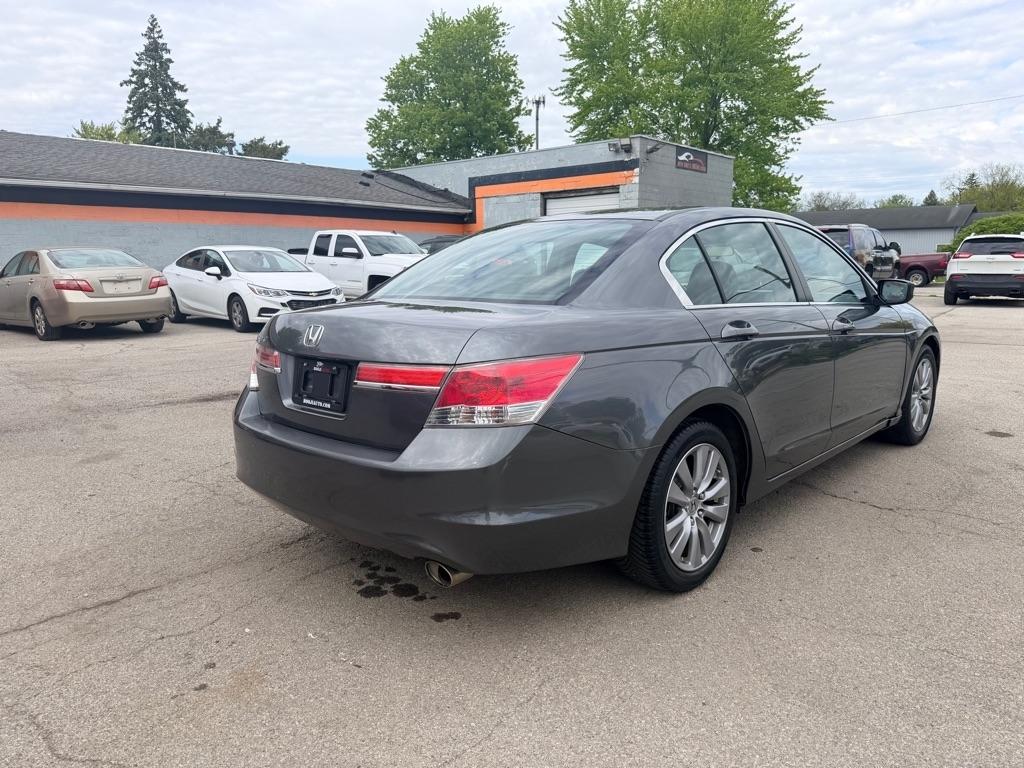 Honda Accord EX Sedan AT 2011
