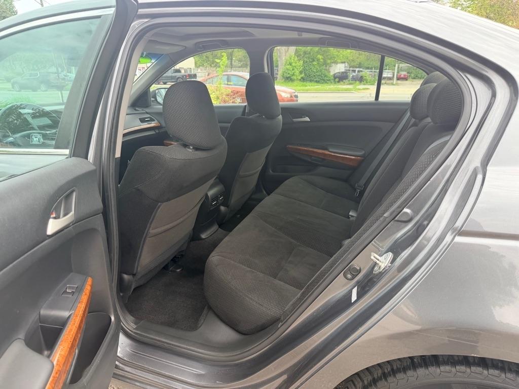 Honda Accord EX Sedan AT 2011