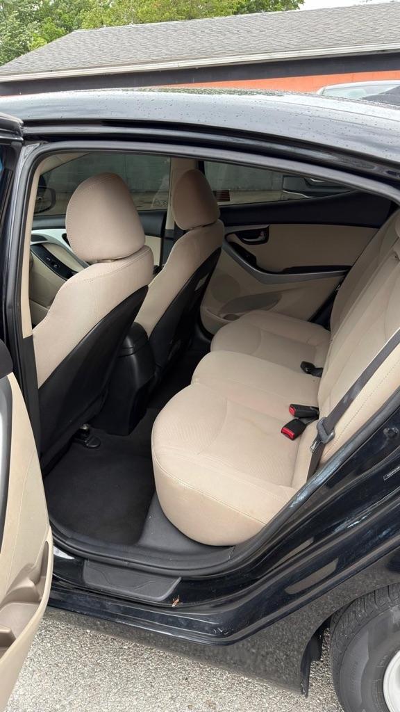 Hyundai Elantra GLS M/T 2014