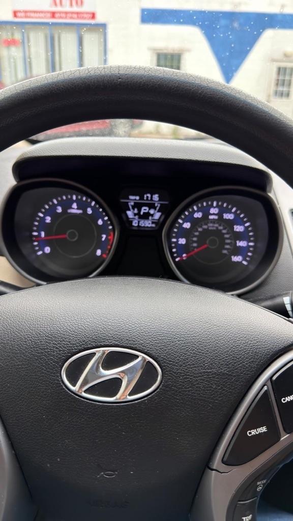 Hyundai Elantra GLS M/T 2014