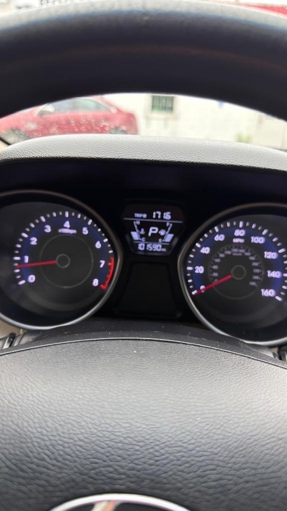 Hyundai Elantra GLS M/T 2014