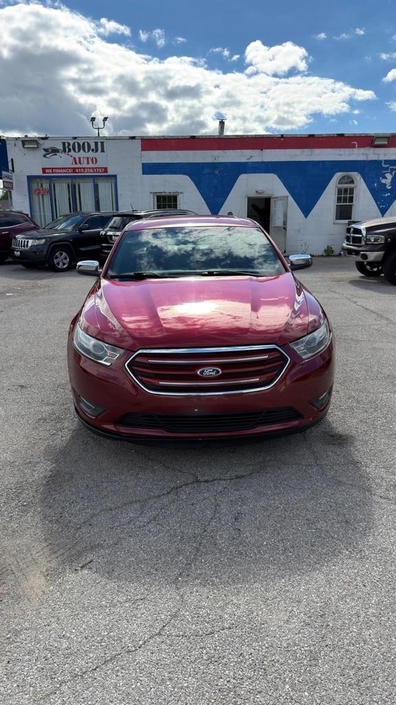 Ford Taurus Limited FWD 2013