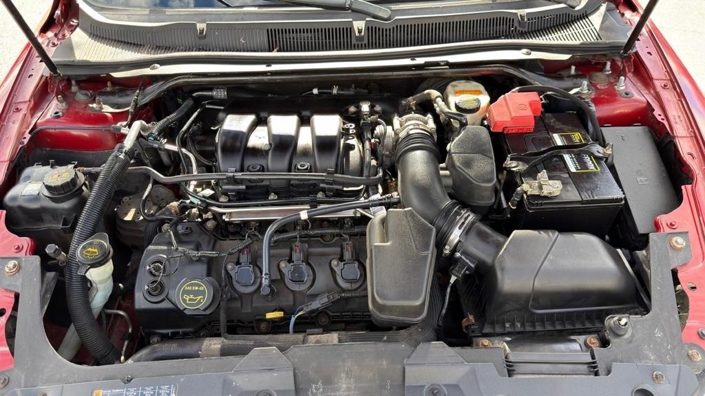 Ford Taurus Limited FWD 2013