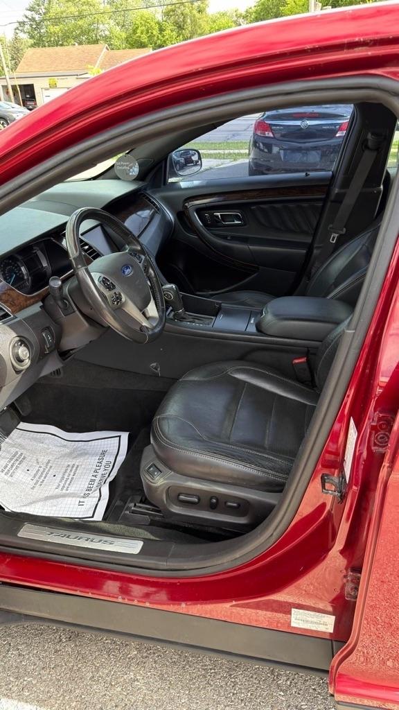 Ford Taurus Limited FWD 2013