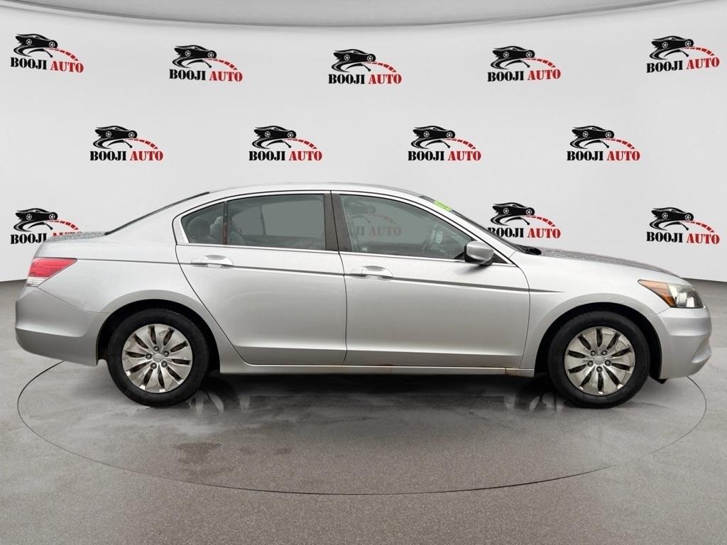 Honda Accord LX sedan AT 2012