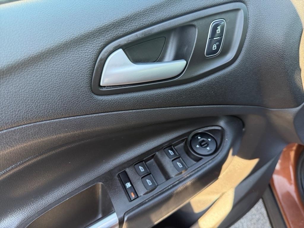 Ford Escape SE FWD 2017