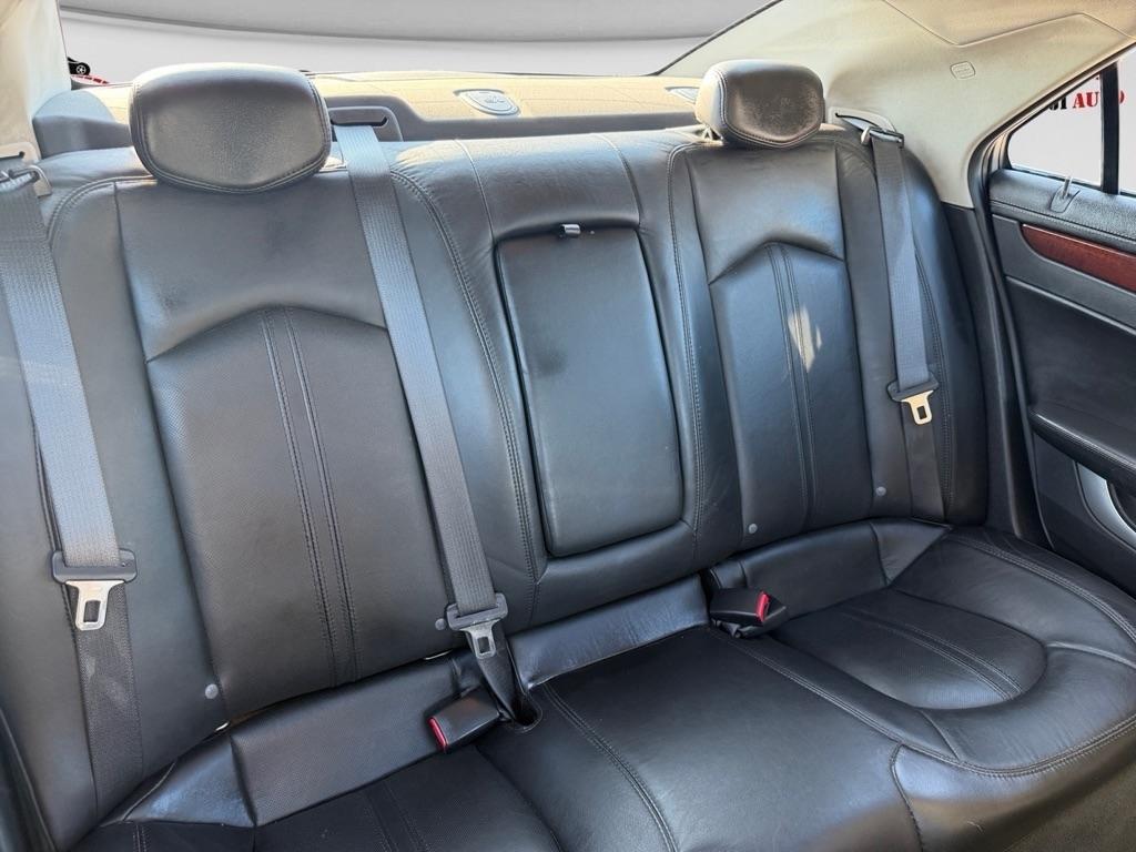 Cadillac CTS 3.0L Luxury AWD 2011