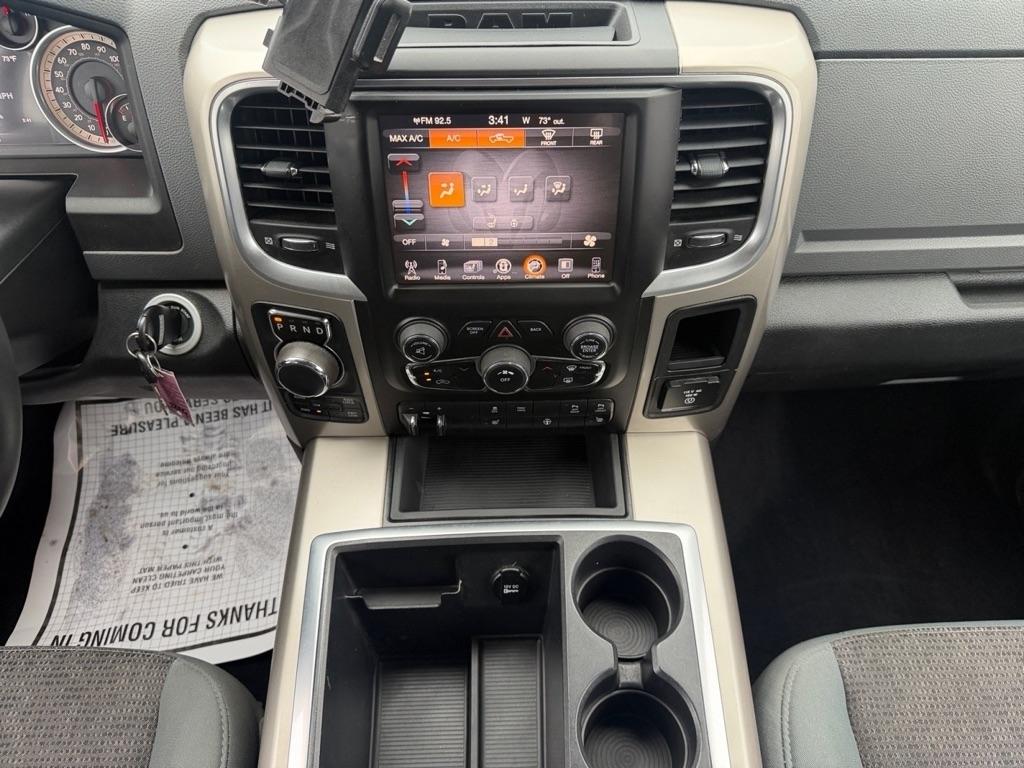 RAM 1500 SLT Crew Cab SWB 4WD 2014