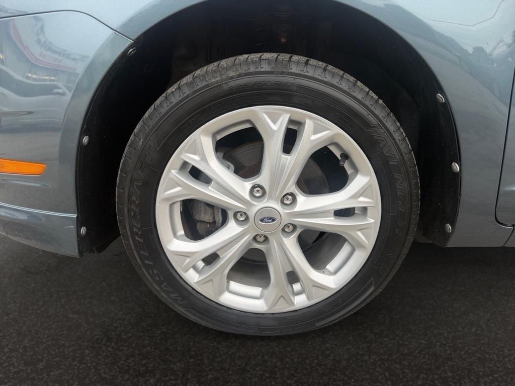 Ford Fusion SE 2012