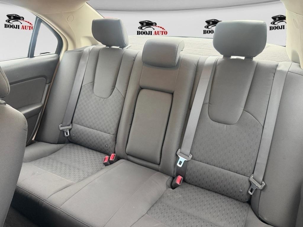 Ford Fusion SE 2012