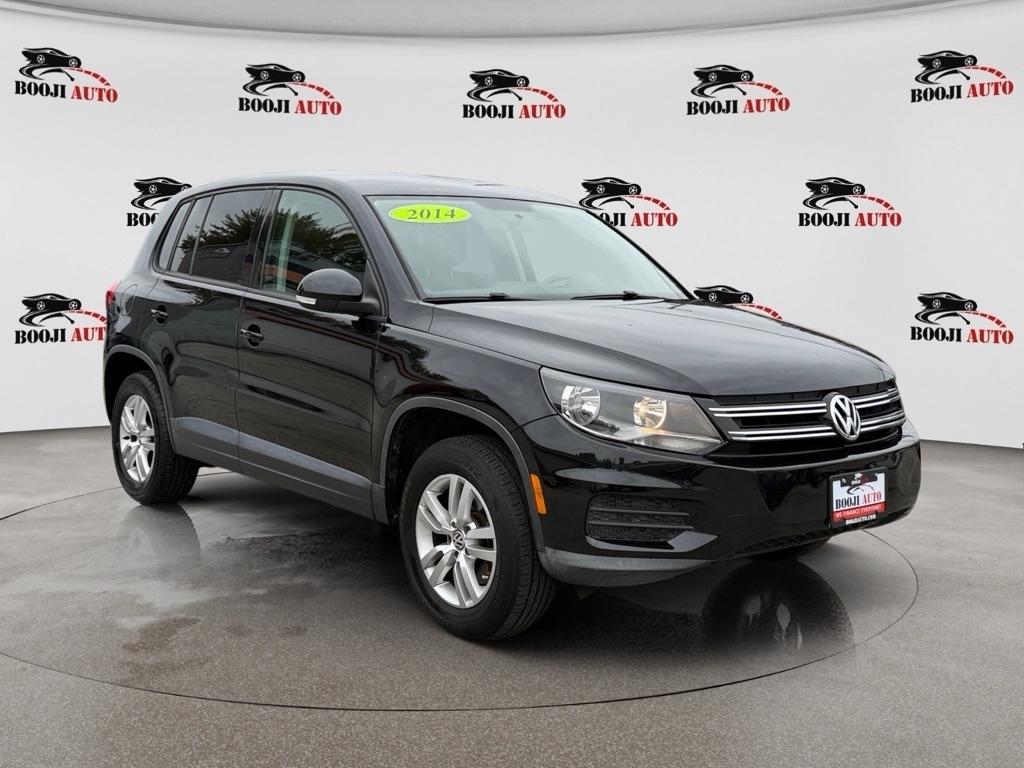 Volkswagen Tiguan S 2014