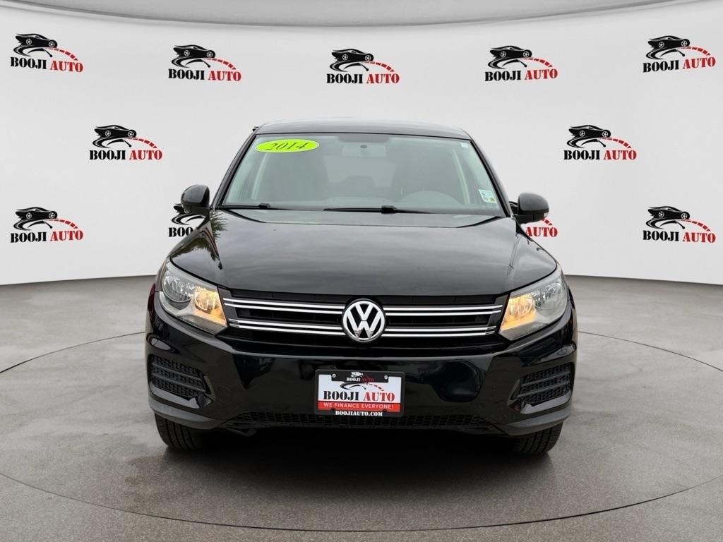 Volkswagen Tiguan S 2014