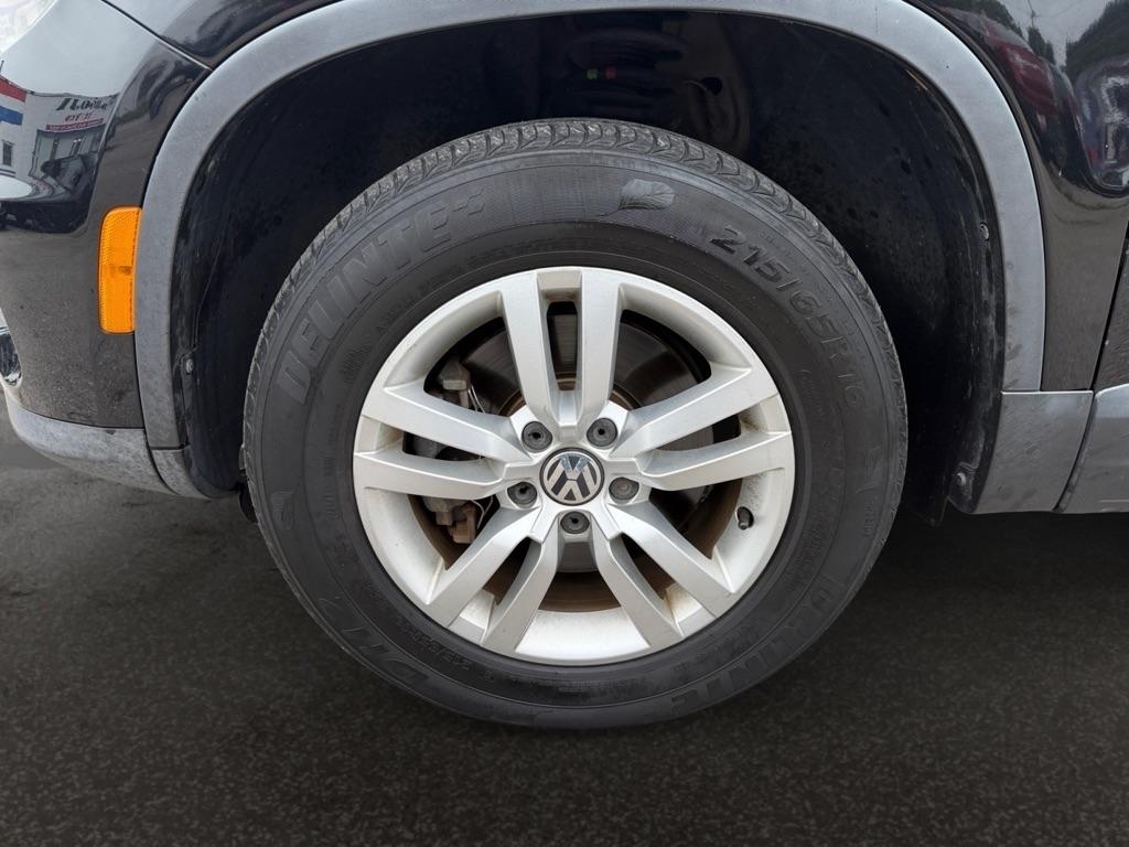 Volkswagen Tiguan S 2014