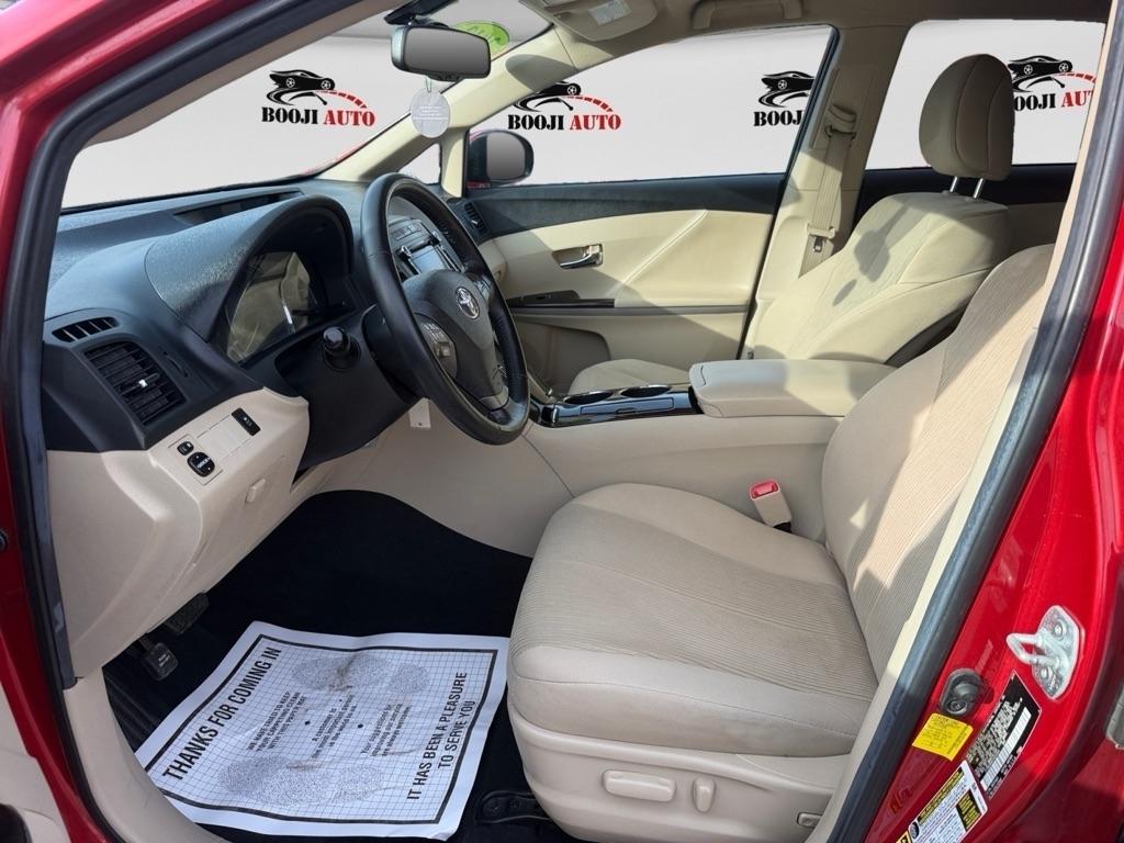 Toyota Venza LE I4 AWD 2012