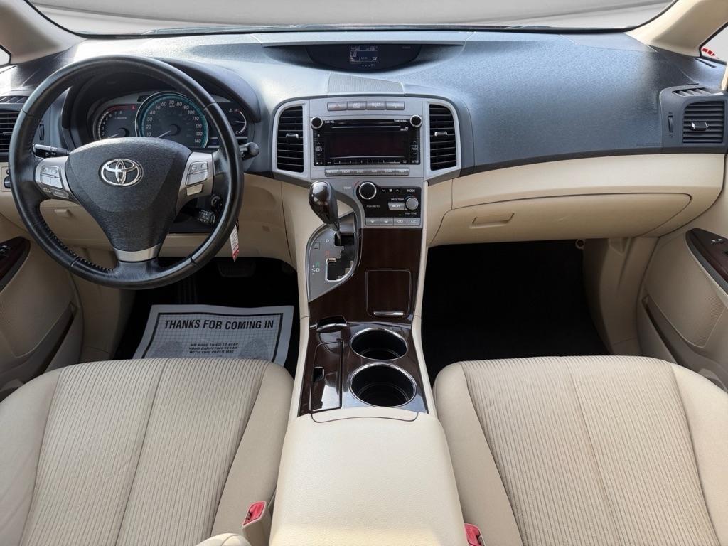 Toyota Venza LE I4 AWD 2012